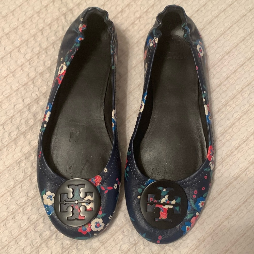 Tory Burch - Minnie Travel Ballet Flat in Pansy Bouquet - Size 8